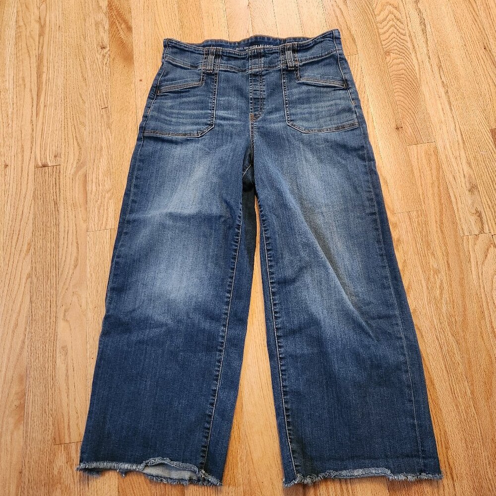 Chico's wide leg crop pull on jeans